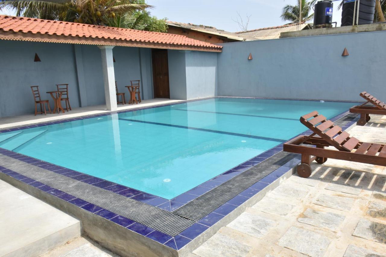Arrow Beach Resort Boossa Luaran gambar